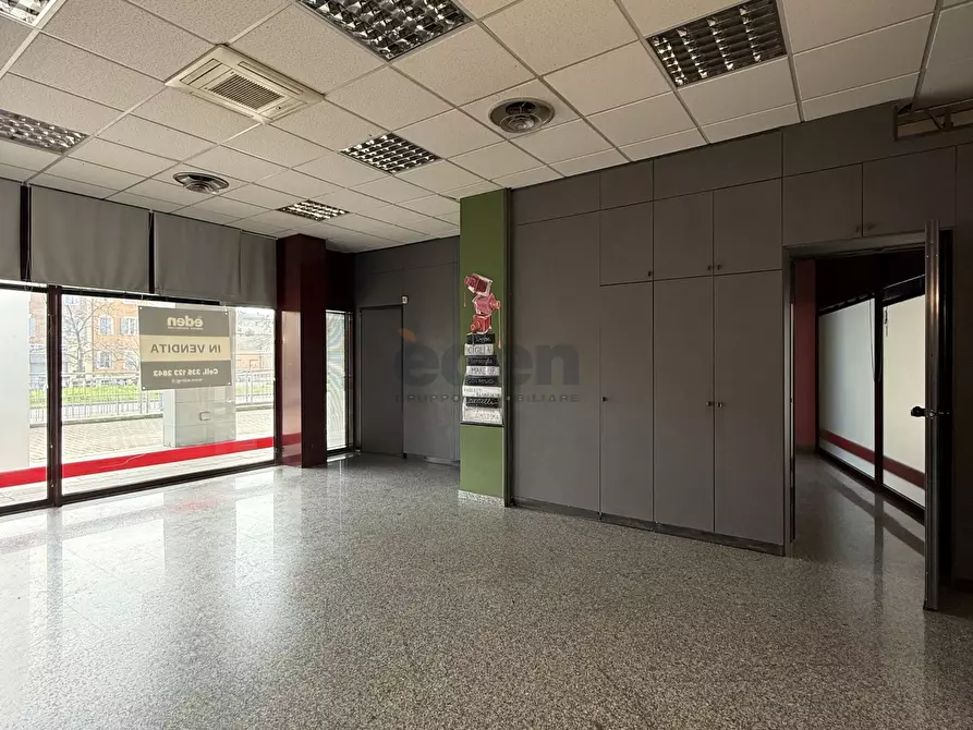 Immagine 28 di Locale commerciale in vendita  in Via Carlo Zucchi 41 a Modena