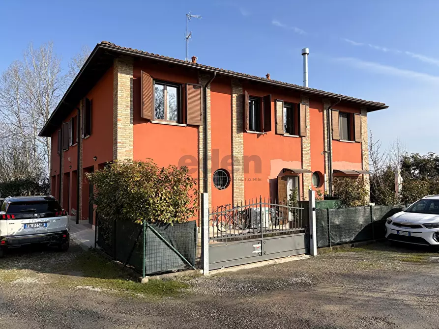 Immagine 26 di Casa indipendente in vendita  in Strada Statale 9 Via Emilia 116 a Castelfranco Emilia