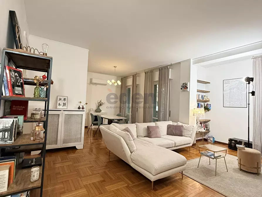 Immagine 1 di Trilocale in vendita  in viale vittorio veneto 102 a Modena