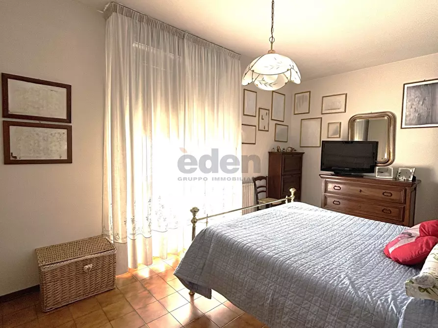 Immagine 7 di Trilocale in vendita  in STRADA DI SALICETO PANARO 211 a Modena