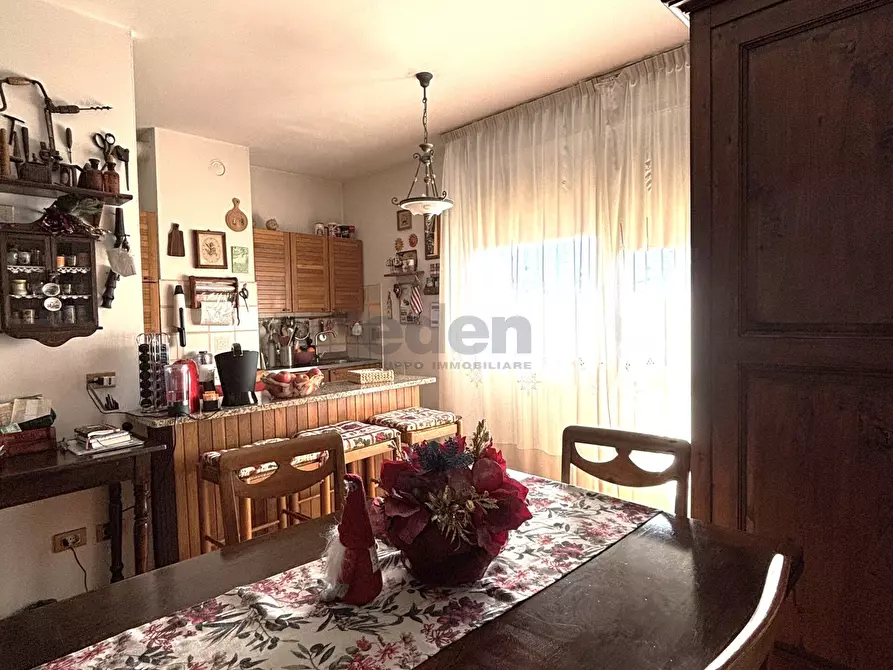 Immagine 5 di Trilocale in vendita  in STRADA DI SALICETO PANARO 211 a Modena