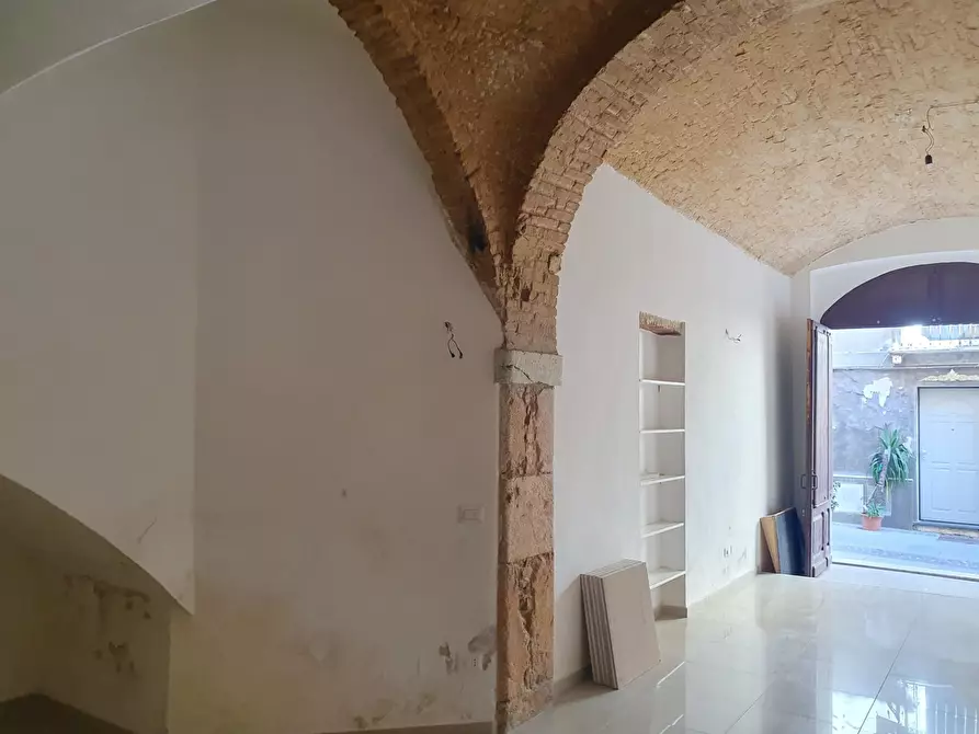 Immagine 24 di Locale commerciale in affitto  a Cagliari