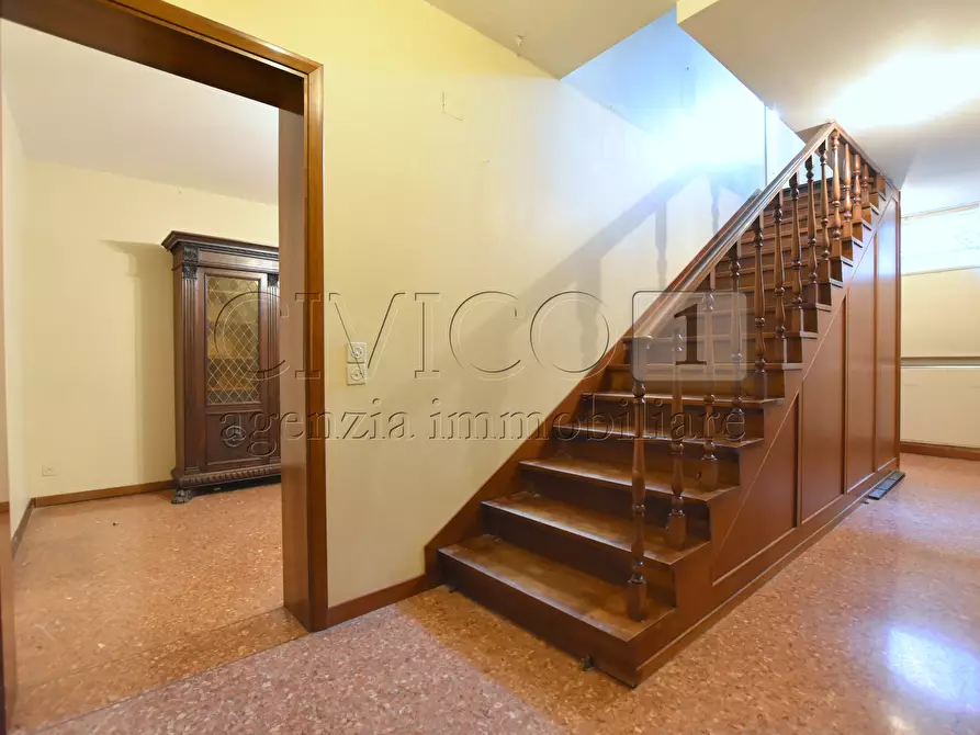 Immagine 3 di Appartamento in vendita  in Riva del Vin a Venezia