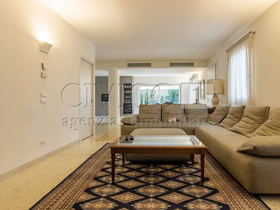 Immagine 18 di Casa bifamiliare in vendita  a Vicenza