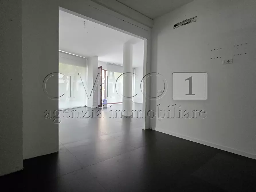 Immagine 10 di Ufficio in affitto  in Via Legione Antonini 112 a Vicenza