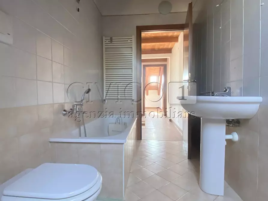 Immagine 11 di Appartamento in affitto  in Via Montà 159 a Padova