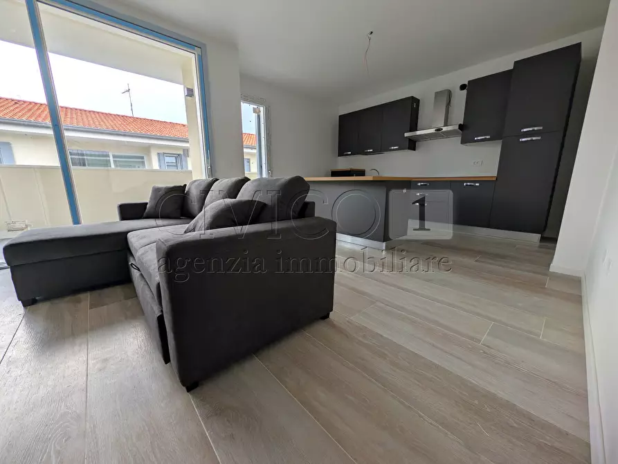 Immagine 5 di Appartamento in vendita  in Via John Fitzgerald Kennedy a Grisignano Di Zocco