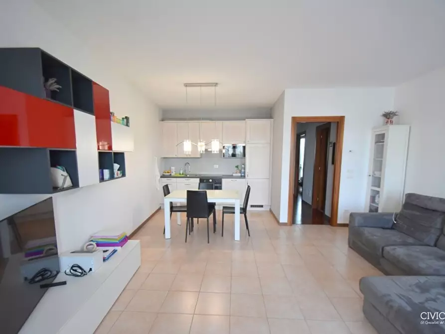 Immagine 4 di Appartamento in vendita  in Via Battaglione Monte Berico 43 a Camisano Vicentino