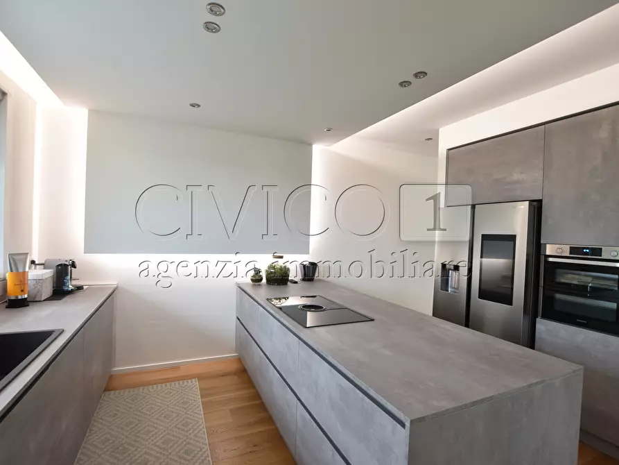 Immagine 4 di Casa bifamiliare in vendita  in Via Torrossa a Camisano Vicentino