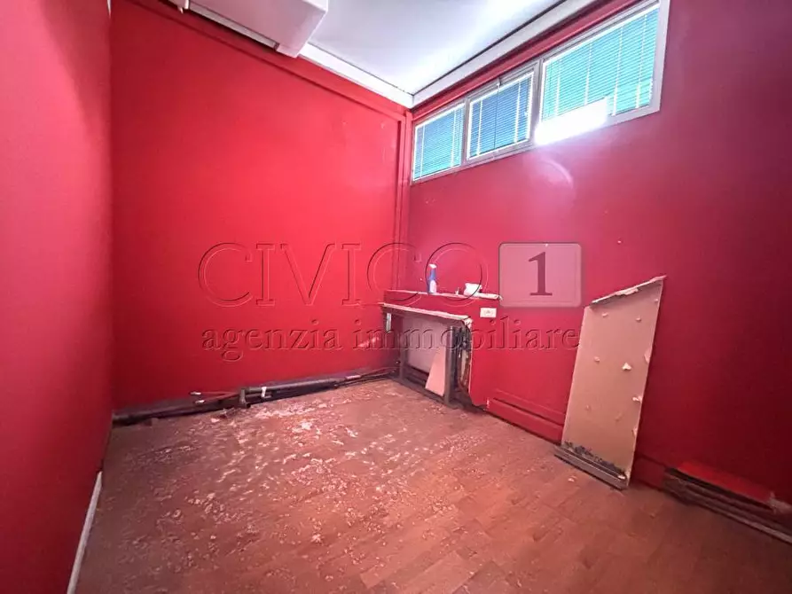 Immagine 10 di Locale commerciale in vendita  in Via Alcide De Gasperi 31 a Barbarano Mossano