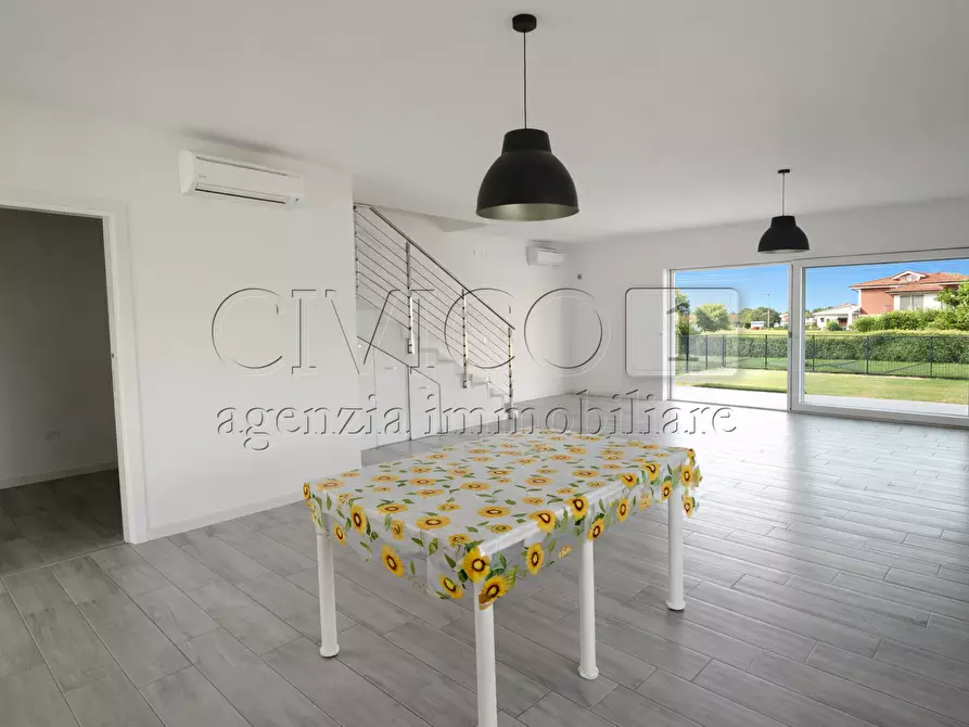 Immagine 9 di Casa bifamiliare in vendita  in Via Ponte 56 a Castegnero