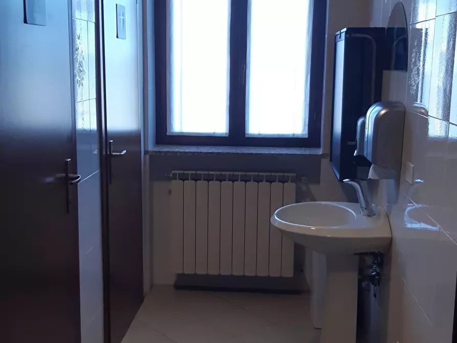 Immagine 12 di Bar / Ristorante in vendita  in statale 32 a Pombia