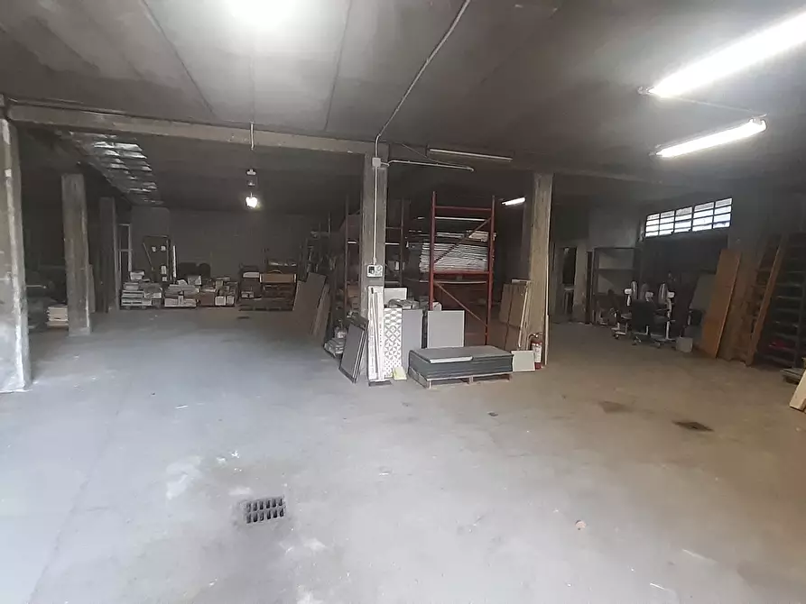 Immagine 6 di Capannone industriale in affitto  in Via A. Sciesa a Cardano Al Campo