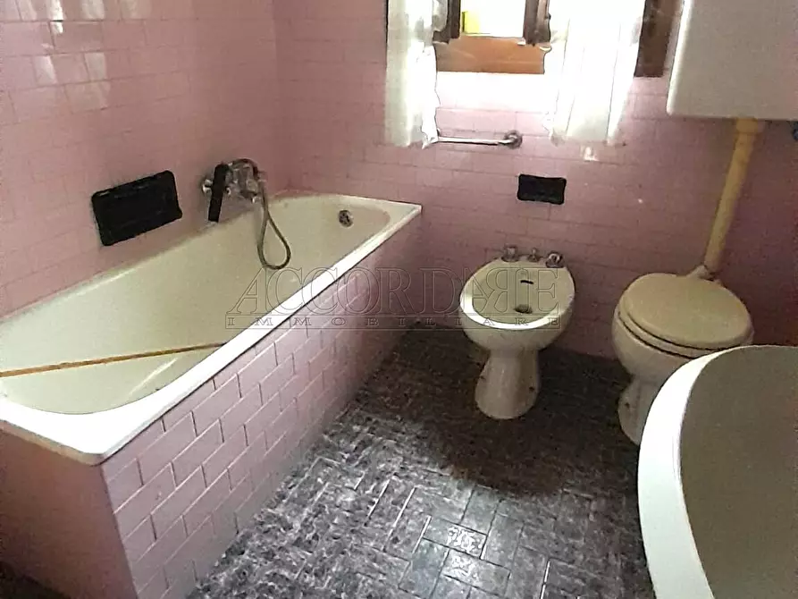 Immagine 5 di Rustico / casale in vendita  a Campodoro