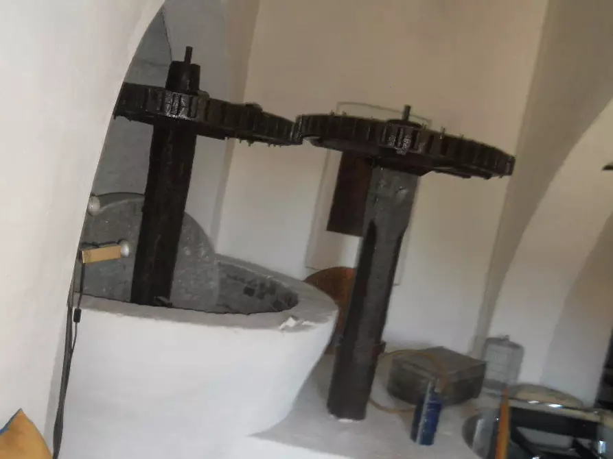 Immagine 39 di Rustico / casale in vendita  a Castelnuovo Magra