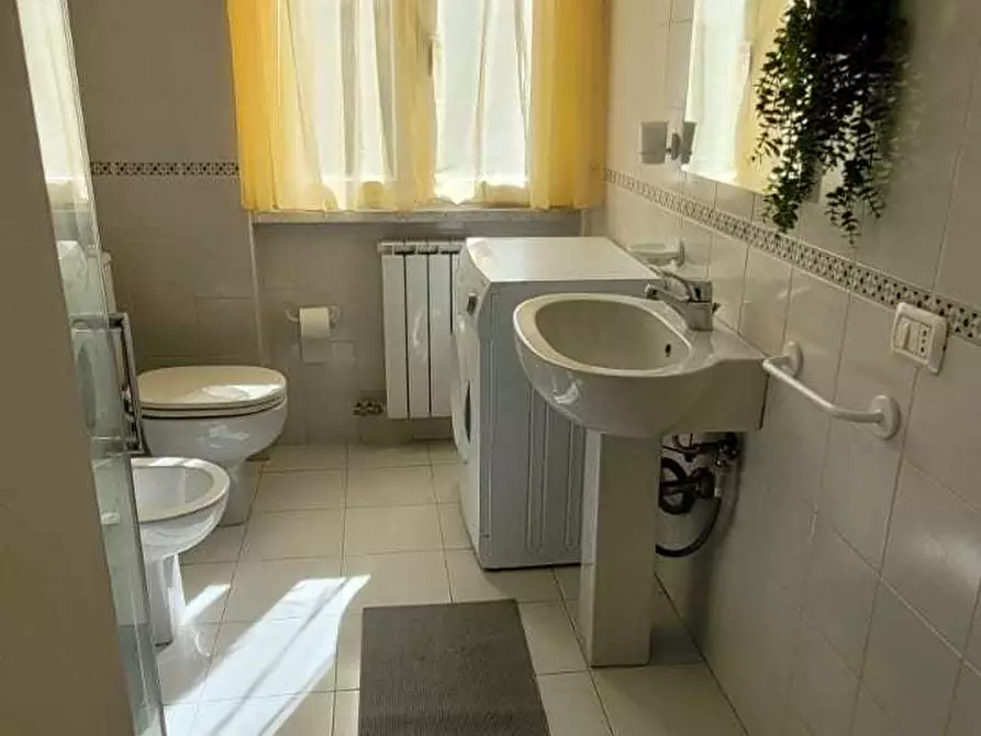 Immagine 17 di Appartamento in vendita  in Via Persio a Ameglia