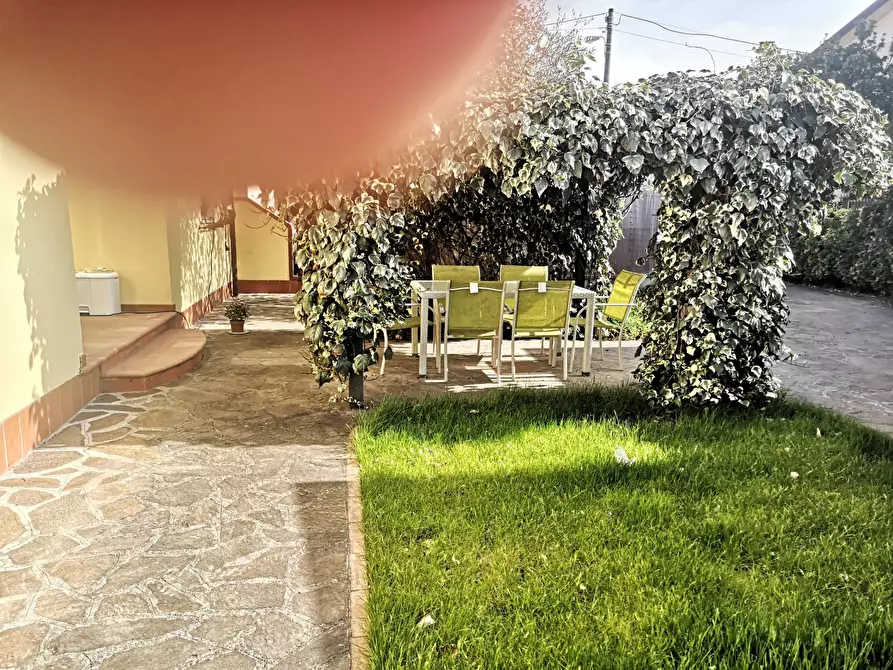 Immagine 9 di Villetta a schiera in vendita  in Via Pometo 10 a Carrara