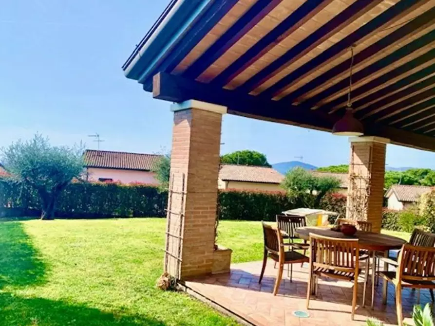 Immagine 21 di Villa in vendita  in Via Cantinone a Ortonovo