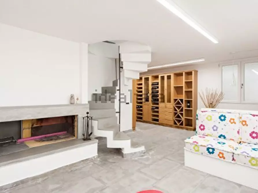 Immagine 98 di Casa semindipendente in vendita  a Castelnuovo Magra