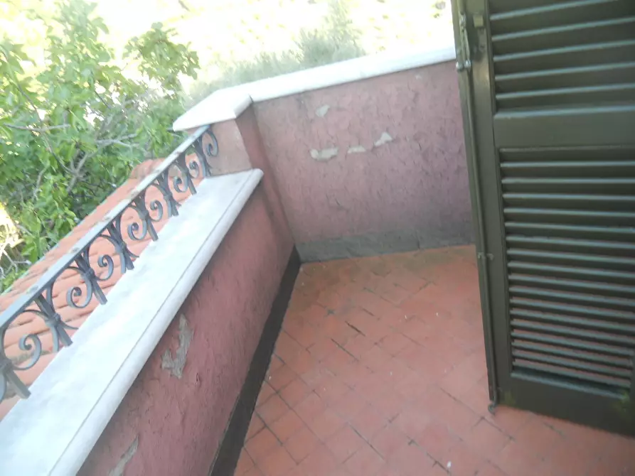 Immagine 9 di Villa in vendita  in Via Montefrancio 69 a Castelnuovo Magra