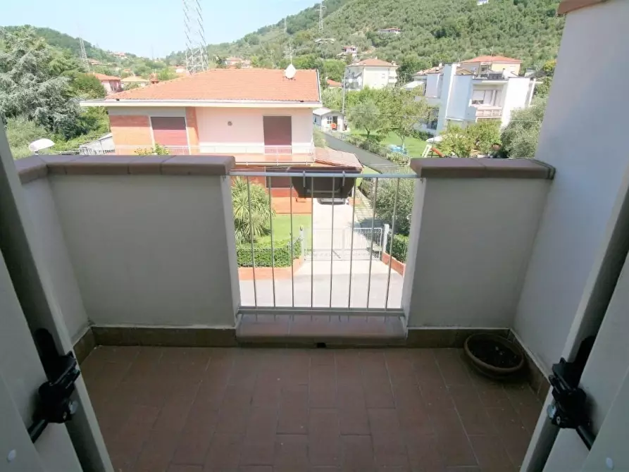 Immagine 7 di Appartamento in vendita  in Via Alfredo Ceci 7A a Carrara