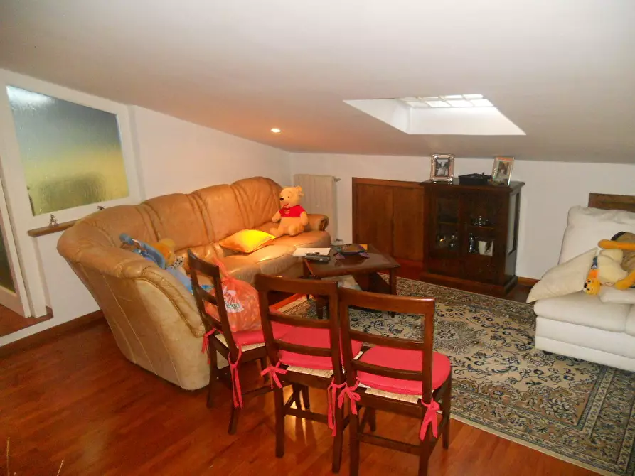 Immagine 6 di Villa in vendita  in Via dei Pini 40 a Castelnuovo Magra