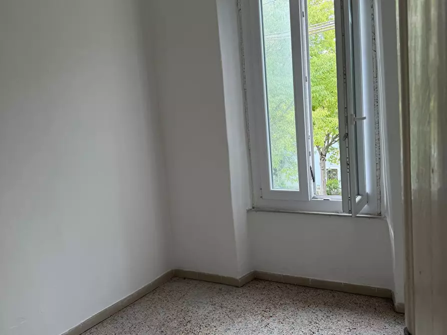 Immagine 11 di Casa semindipendente in vendita  in Viale Giuseppe Mazzini 10 a Sarzana