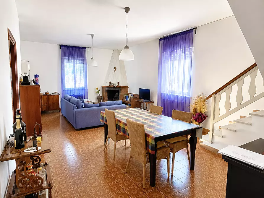 Immagine 3 di Villa in vendita  in Via Mediana Vecchia a San Felice Circeo
