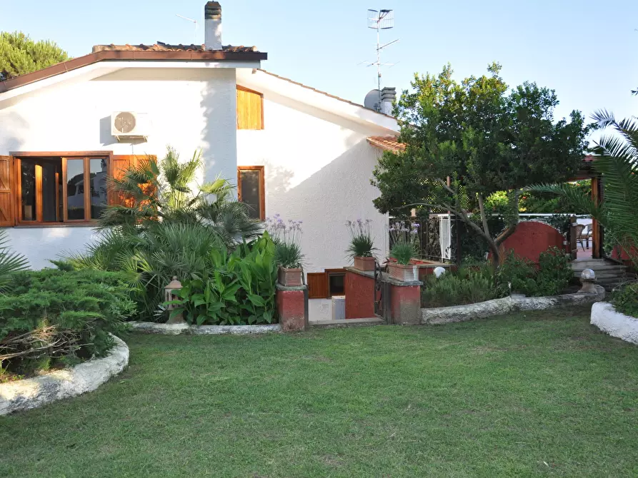 Immagine 3 di Casa bifamiliare in vendita  in Via Terracina 144 a San Felice Circeo