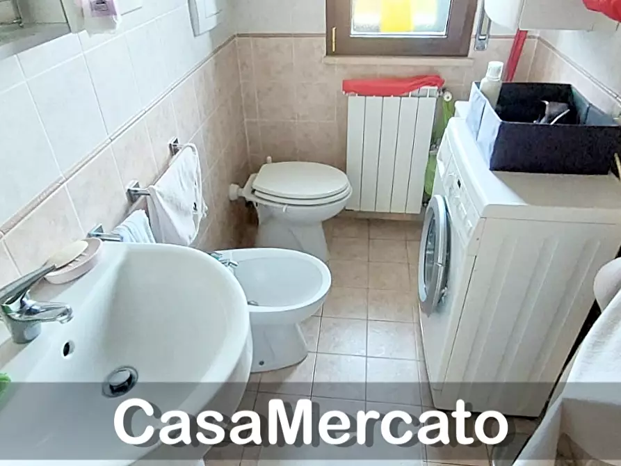 Immagine 16 di Bilocale in vendita  a Rocca Di Papa