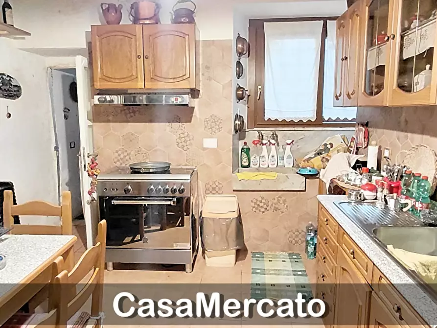 Immagine 17 di Quadrilocale in vendita  in Via dei Condotti a Rocca Di Papa