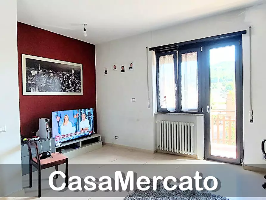 Immagine 4 di Trilocale in vendita  in Via IV Novembre a Rocca Di Papa