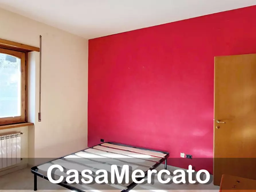 Immagine 4 di Trilocale in affitto  in Via Primo Maggio a Rocca Di Papa