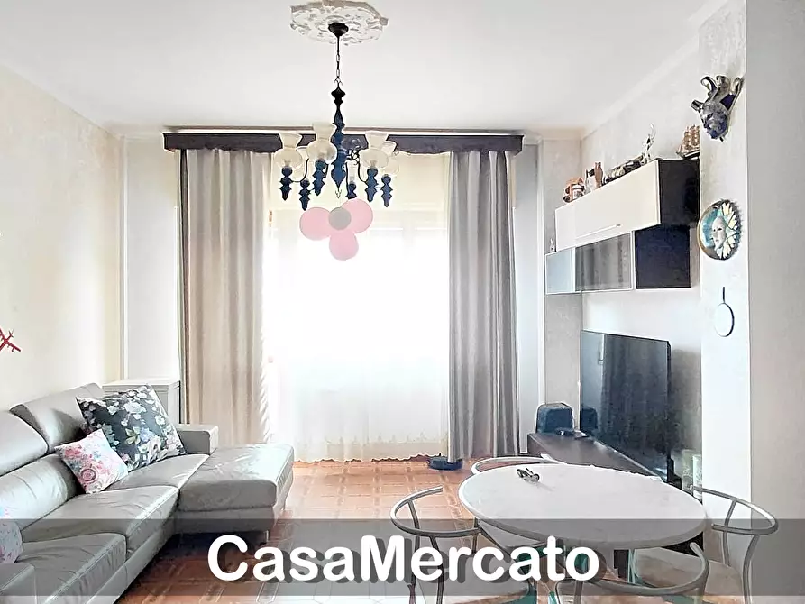 Immagine 10 di Trilocale in vendita  in Via Ovidio a Rocca Di Papa