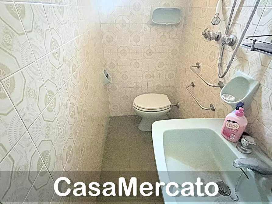 Immagine 11 di Bilocale in vendita  a Rocca Di Papa