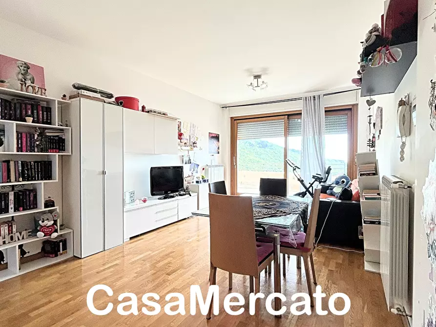 Immagine 2 di Bilocale in vendita  in Via Cavour a Rocca Di Papa