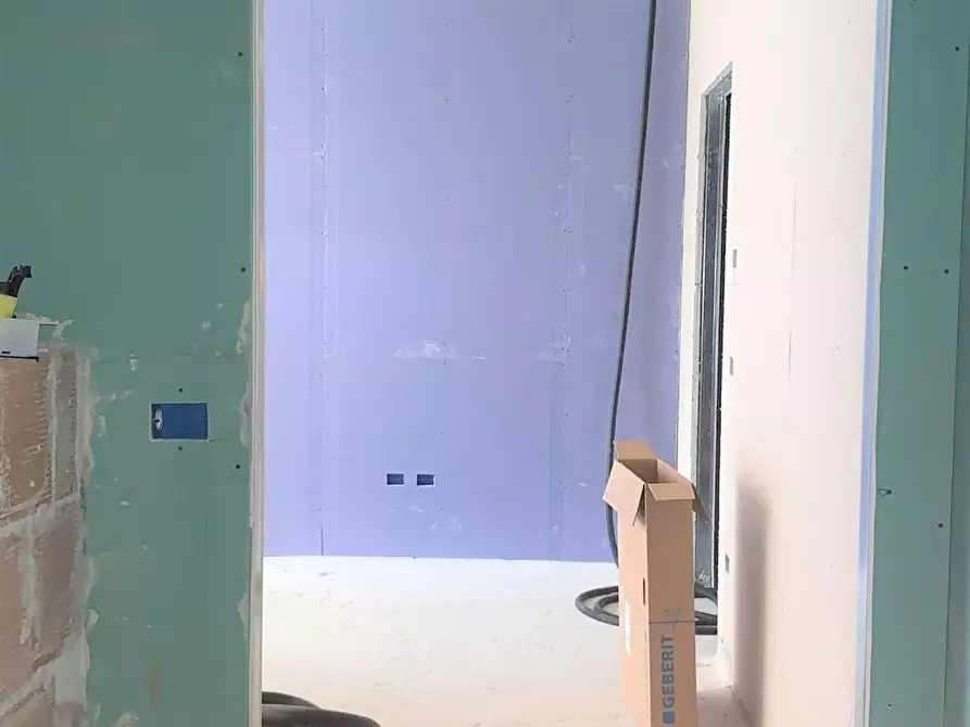 Immagine 7 di Laboratorio in vendita  a San Benedetto Del Tronto