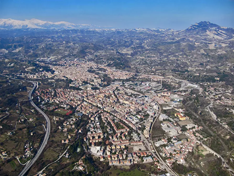 Immagine 4 di Tabaccheria in vendita  a Ascoli Piceno