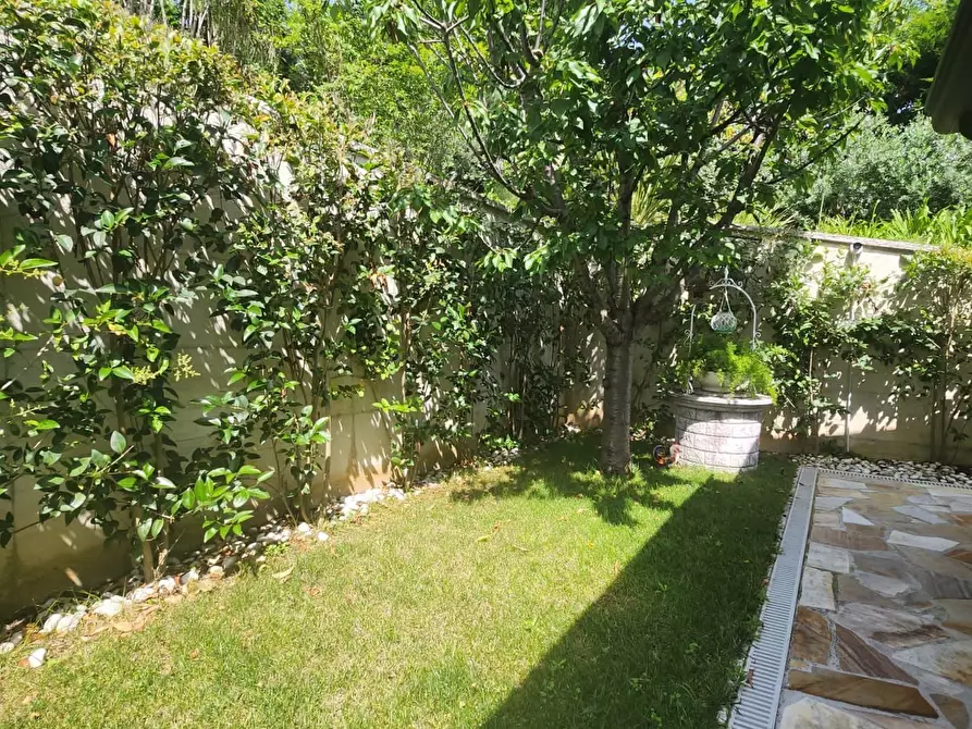 Immagine 68 di Casa indipendente in vendita  a San Benedetto Del Tronto