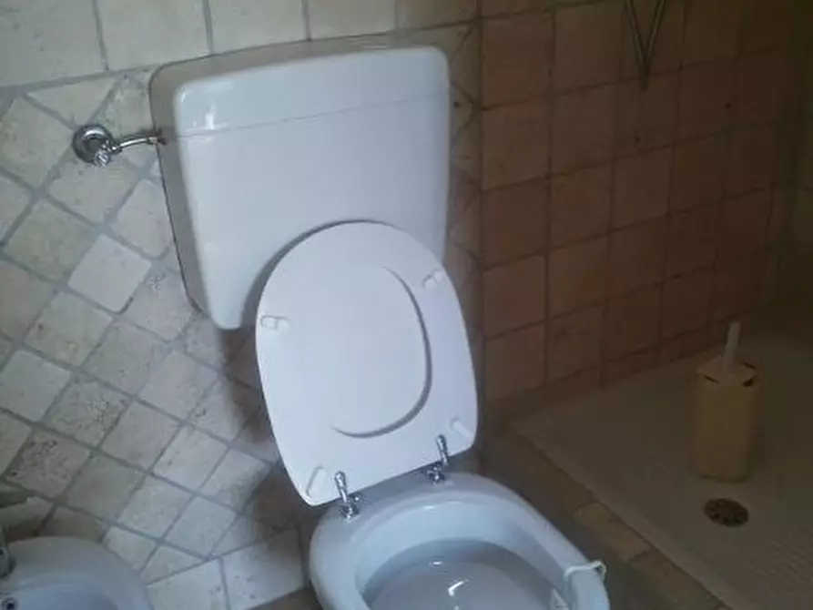 Immagine 14 di Casa indipendente in vendita  in centro storico a Ascoli Piceno