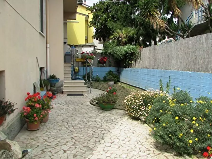 Immagine 3 di Appartamento in vendita  a San Benedetto Del Tronto