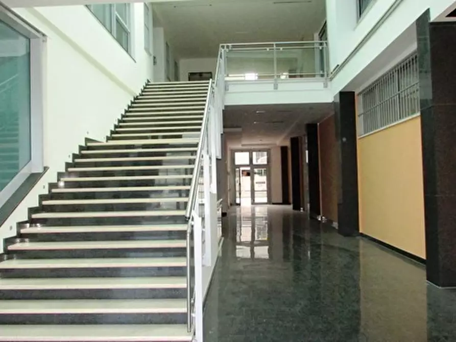 Immagine 6 di Ufficio in affitto  a San Benedetto Del Tronto