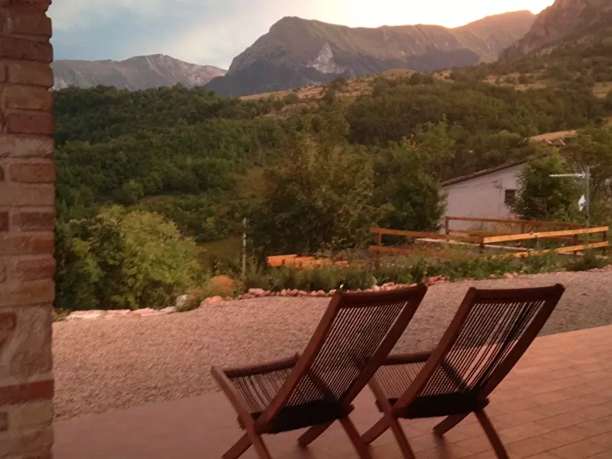 Immagine 32 di Rustico / casale in vendita  in VILLA CASALICCHIO s.n.c. a Amandola