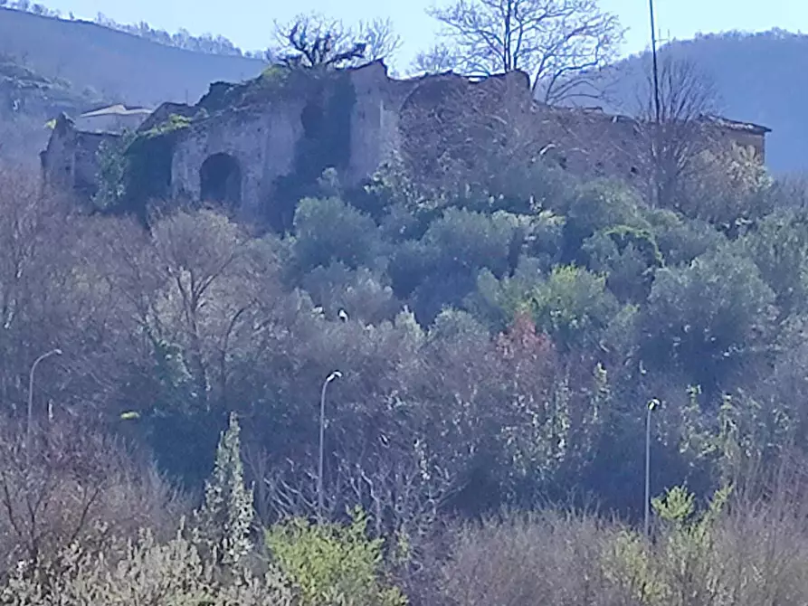 Immagine 41 di Palazzo in vendita  a Fisciano