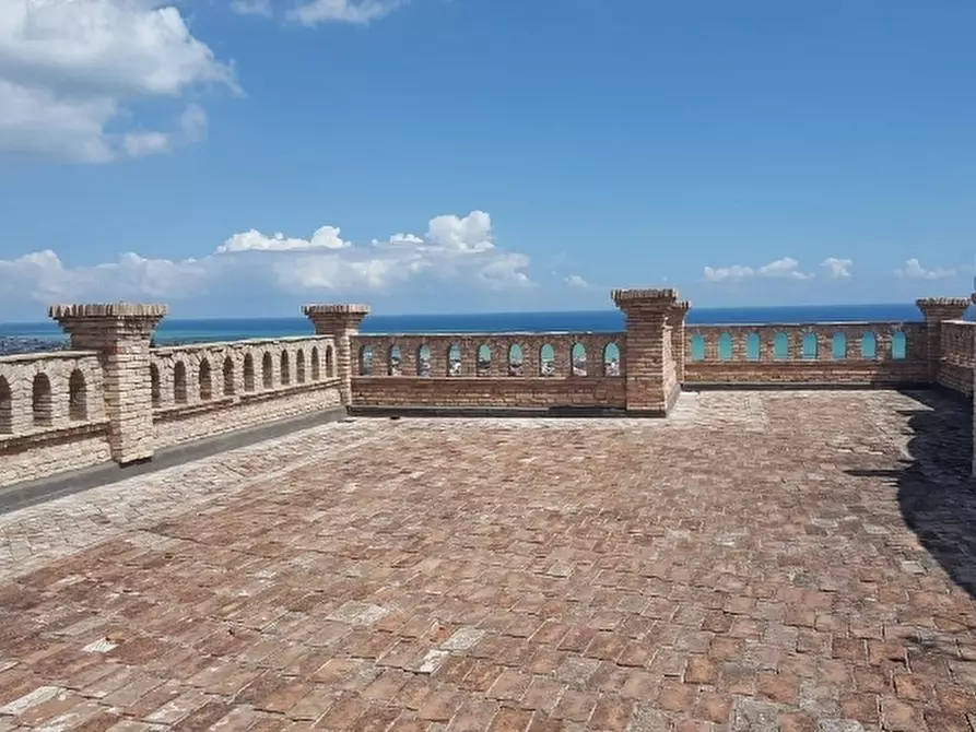 Immagine 4 di Villa in vendita  a Tortoreto