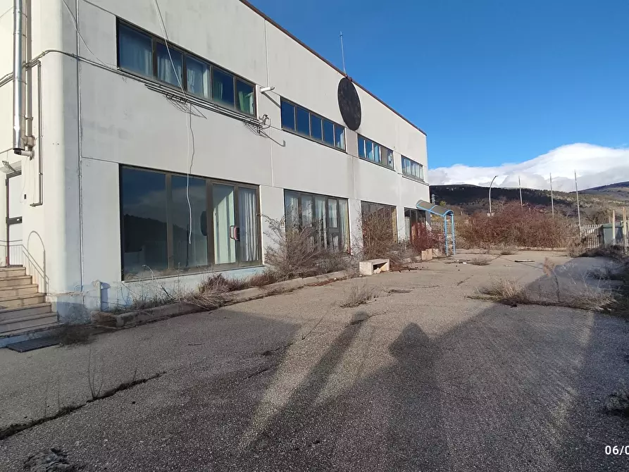 Immagine 10 di Capannone industriale in vendita  in Strada Statale 17 a Barisciano