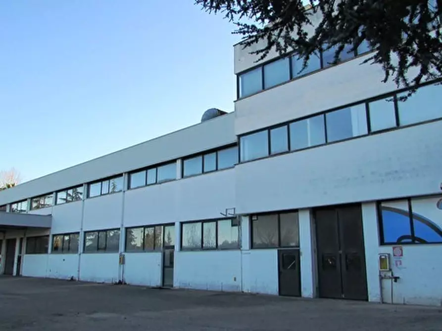 Immagine 20 di Capannone industriale in affitto  in Via Leonardo Da Vinci a San Benedetto Del Tronto