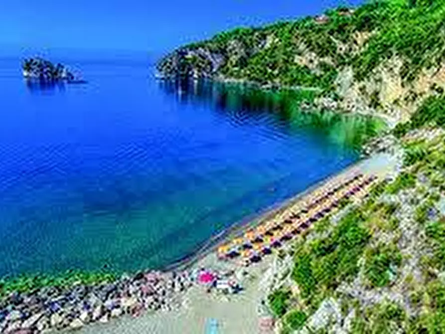 Immagine 6 di Albergo/B&B/Residence in vendita  a Centola