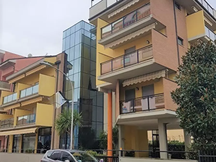 Immagine 27 di Residence in vendita  a Tortoreto