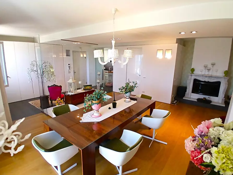 Immagine 18 di Casa indipendente in vendita  a San Benedetto Del Tronto